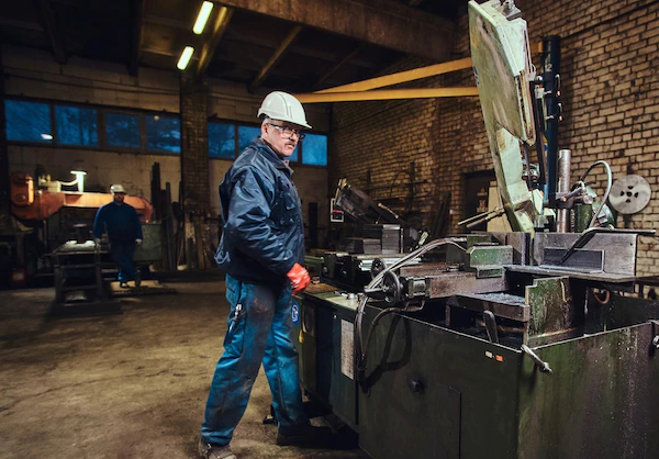 Construction of a new high-tech plant in Washington